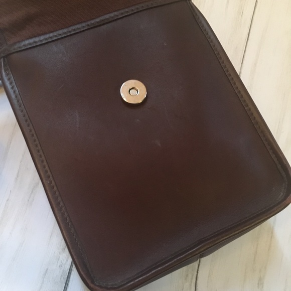 Vintage Brighton Crossbody - Picture 6 of 8